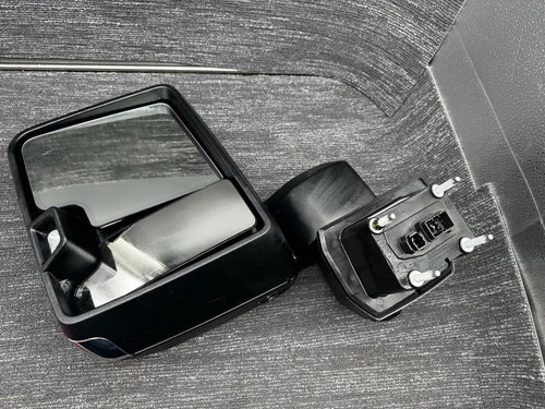 New OEM 2020-2023 Chevrolet Silverado Driver Left Chrome Mirror W Power W Camera