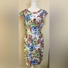 Madison leigh Women’s Satin Floral Spring Lightweight Sheath  Dress Size 8