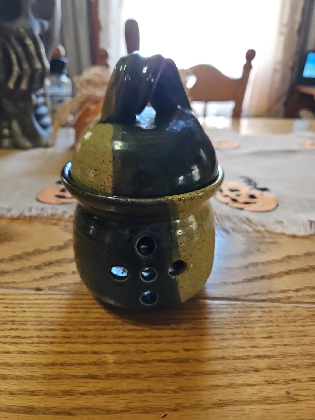 Handmade Garlic Keeper- Bin 11