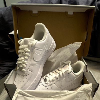 Nike Air Force 1 Low Top White Leather Lace-Up Unisex Adult Sneakers NIB