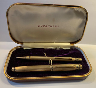 VINTAGE EVERSHARP CORONET GOLD FILLED FOUNTAIN PEN AND PENCIL SET GOLD TONE NIB