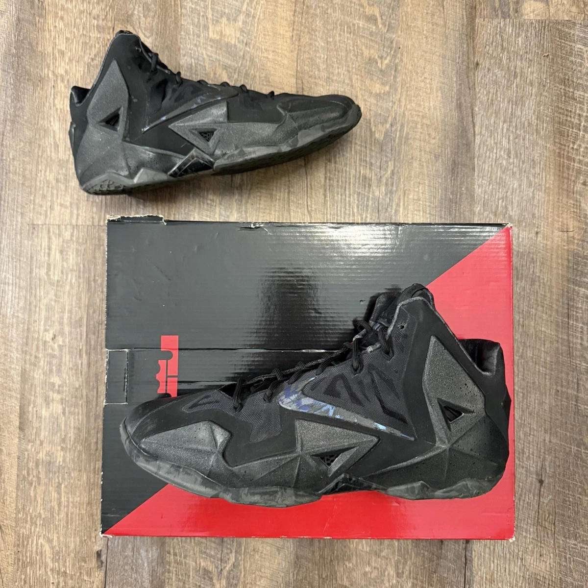 Nike LeBron 11 Blackout Size 11 Shoes Black 616175-090 Nike LeBron 11 Blackout - 616175-090 Raffles & Where to Buy main image 2