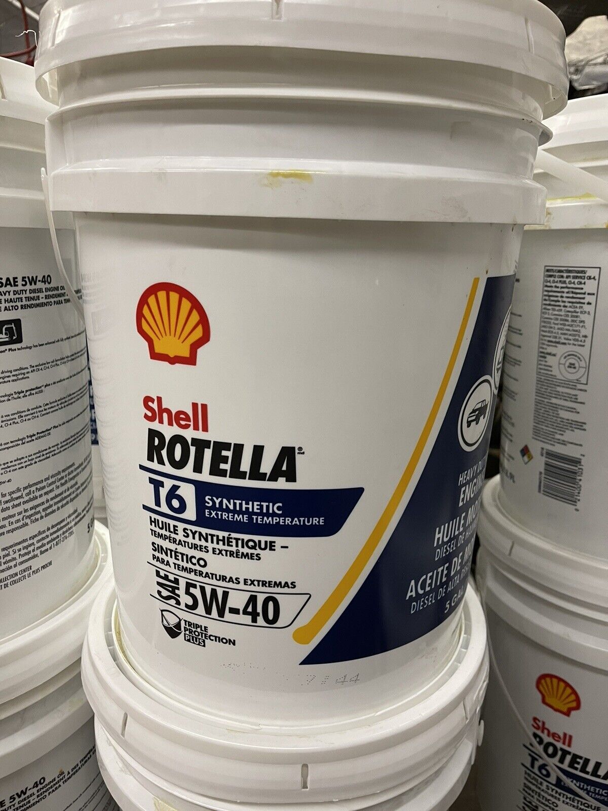 Shell Rotella T6 Full Synthetic 5W-40 Diesel Engine Oil (5 Gallon)