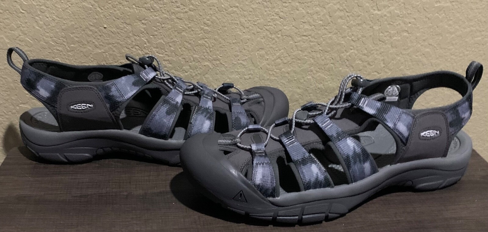 Sandali uomo KEEN Newport H2 punta chiusa acqua escursionismo tintura magnetica cravatta NUOVI taglia 14