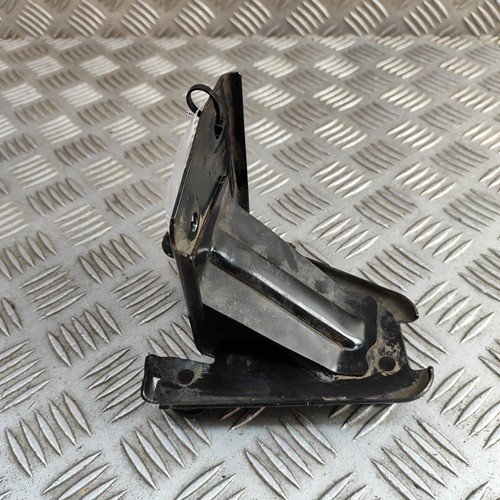 Skoda Karoq Nu7 ABS -Pumpenhalter 5Q2614235K 1,0 Benzin 81 kW 2024 31846174