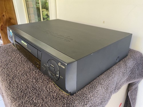 Panasonic NV-SD420 VHS Player VCR Video Tape Player Tested Working No Remote - Picture 2 of 5