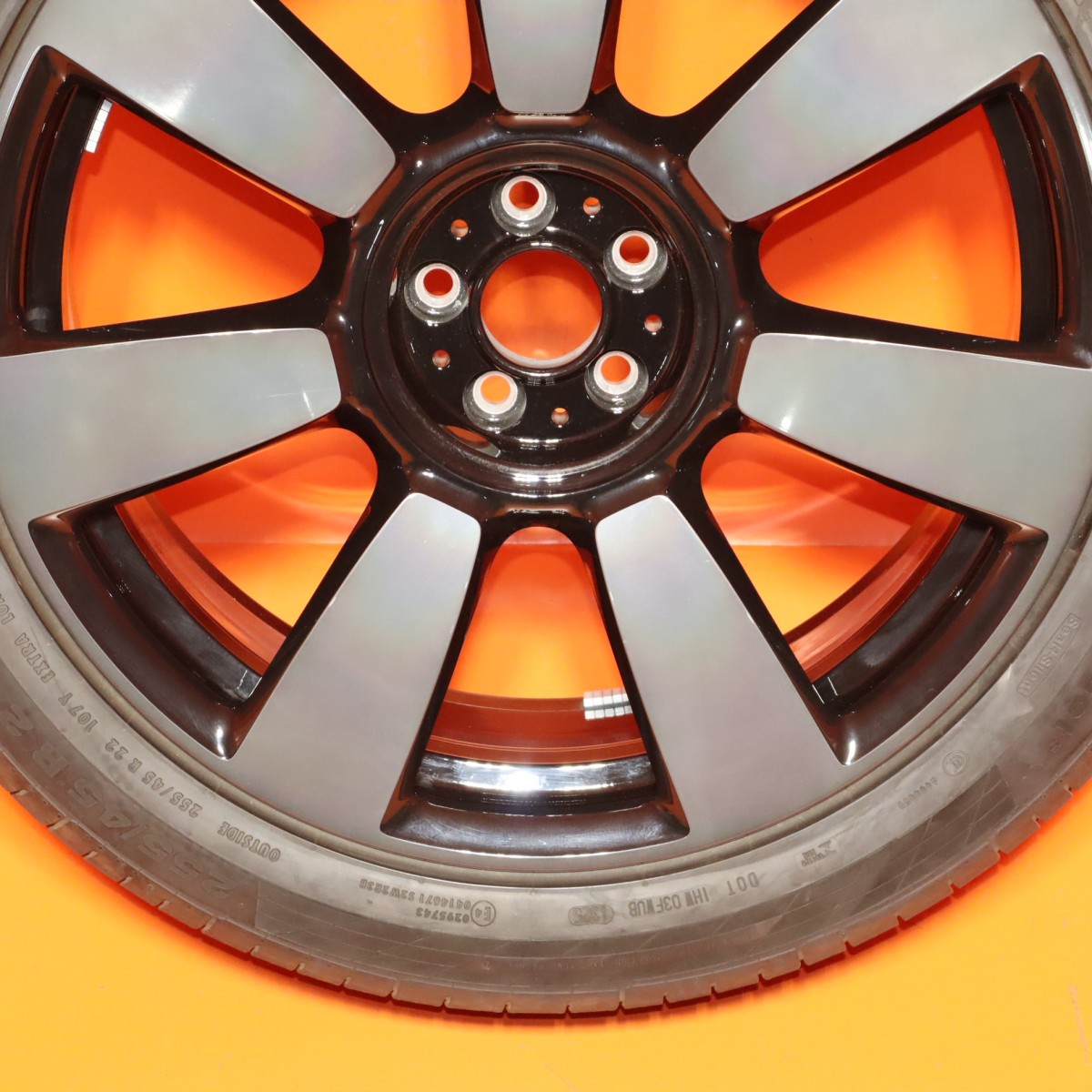 Rolls-Royce Cullinan 2019-2023 Front Wheel P/N 6884712