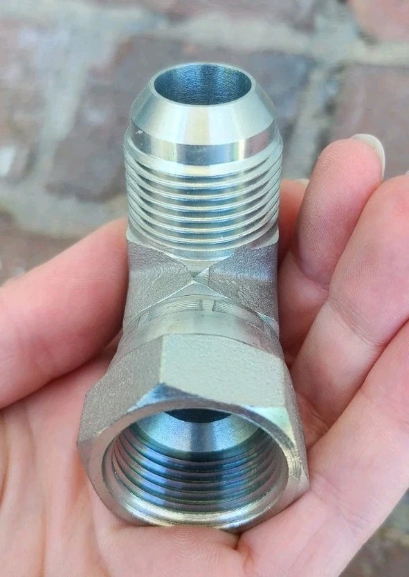 Parker Triple-Lok Swivel 90° Elbow 12C6X-S, 1-1/2", Steel, 37° JIC Flare Fitting - Image 2 of 4