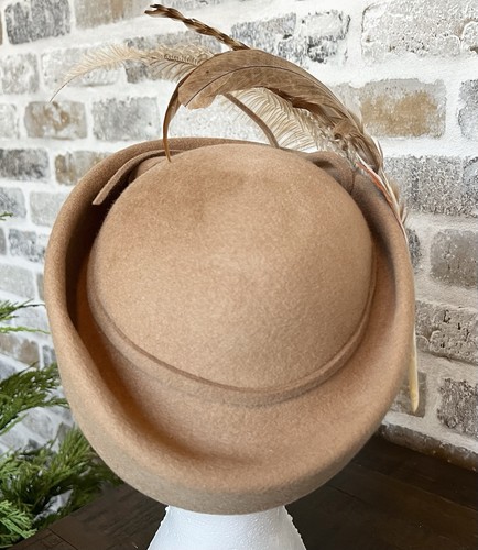 De Colección MR JOHN Clásico 100% Lana Sombrero Plumas Hecho en EE. UU. con Woodward Lothrop Hatbox - Imagen 6 de 18