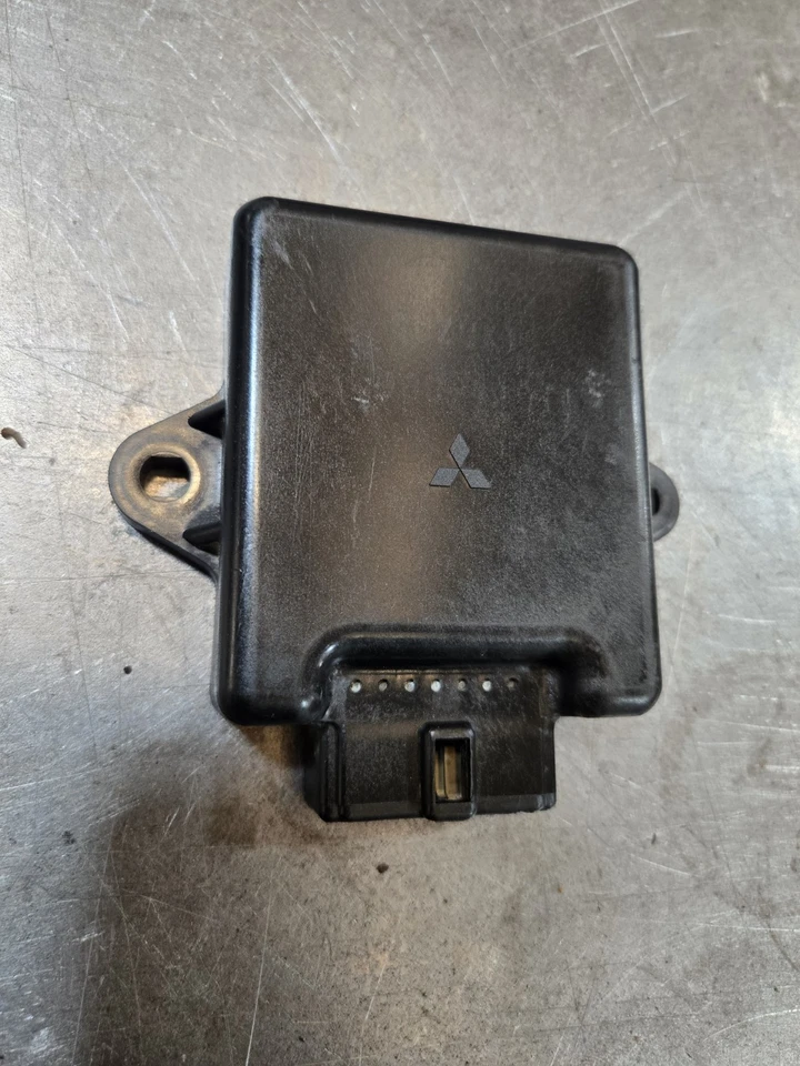 Caja de computadora CDI Suzuki GS300L OEM Foto 3 de 4