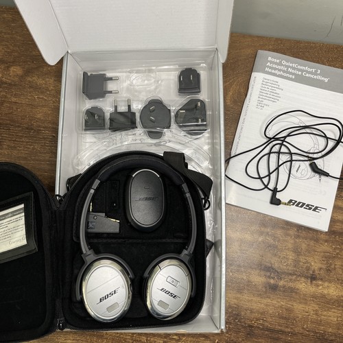 Bose QuietComfort 3 QC3 Noise Cancelling Wired Ear Headphones Case & Accessories