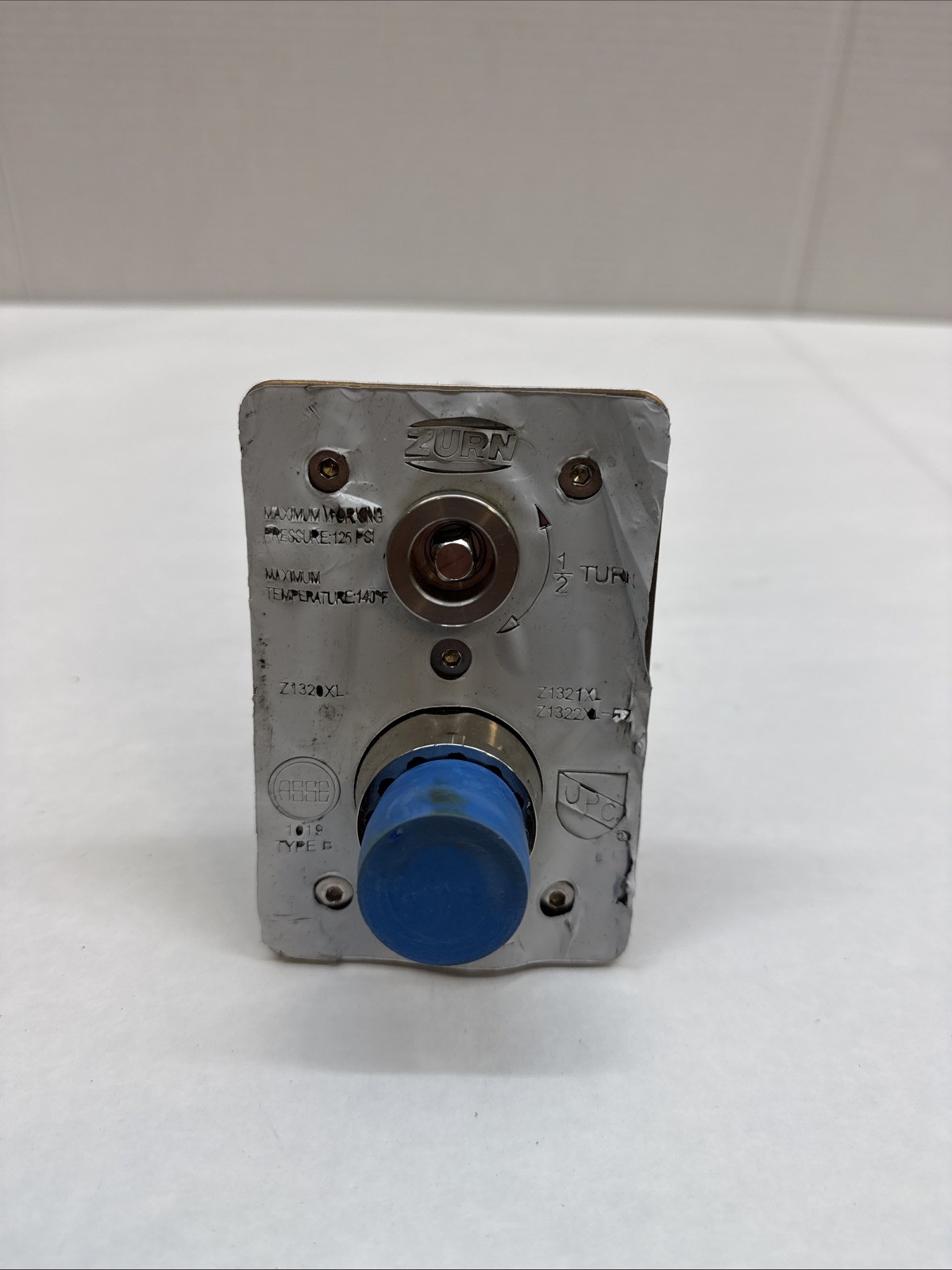 Zurn Z1321XL-3/4X18 Automatic Draining Wall Hydrant Exposed Ecolotrol