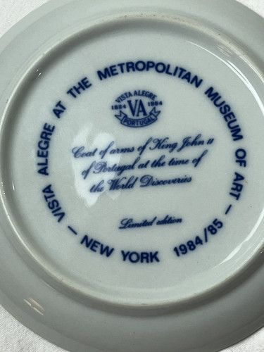 Vista Alegre at the Metropolitain Museum of Art Sm Plate Limited Edition 1984/85 - Picture 3 of 5