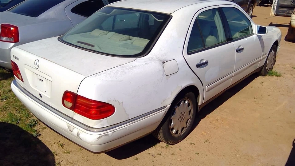 Maletero/portón trasero 210 tipo E320 sedán compatible con 98-02 MERCEDES CLASE E 228523 Foto 4 de 4