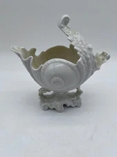 Belleek Irish  Victoria Conch Shell Porcelain Centerpiece  VTG
