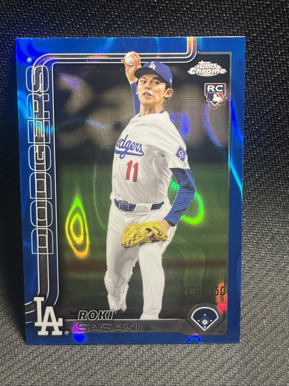2025 Topps Chrome ROKI SASAKI RC #217 Blue Raywave Refractor 105/150 LA DODGERS