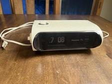 Panasonic RC-1103 Radio Flip Clock & Alarm- White- Vintage- Tested!! Old School
