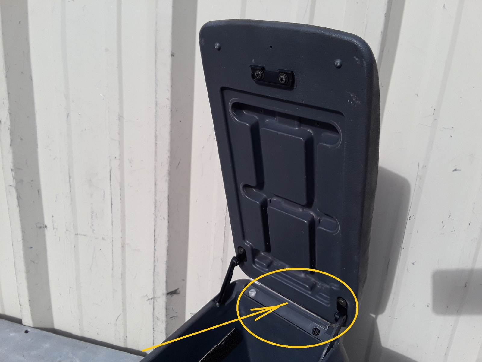 19911994 TOYOTA LAND CRUISER FJ80 FRONT CENTER CONSOLE STORAGE TRAY