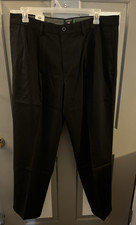 Dockers Men's Signature Iron Free Classic Fit Pleated Khaki/Black Size 38 X 32