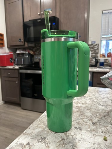 Stanley X Starbucks Limited 2025 Summer Green Pearl 40oz Tumbler BNWT | IN HAND