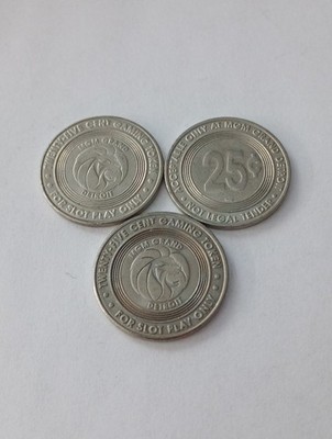 3 MGM GRAND CASINO DETROIT LION LOGO .25 TOKENS GREAT FOR VINTAGE COLLECTION!