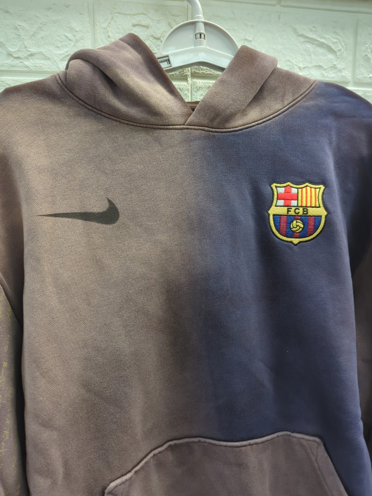 New Cactus Jack x Nike x Barcelona Split Dye Crest Hoodie Mens Size Medium image 6