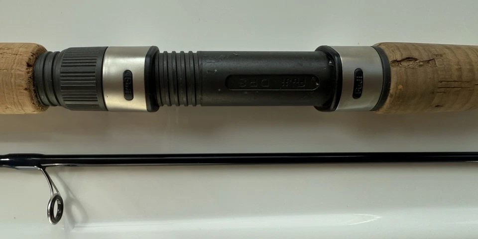 Vara de pesca G Loomis STR-1082S GL2 9’ Light Mod ação rápida 6-10 lb/1/4-1/2 oz - Imagem 3 de 4