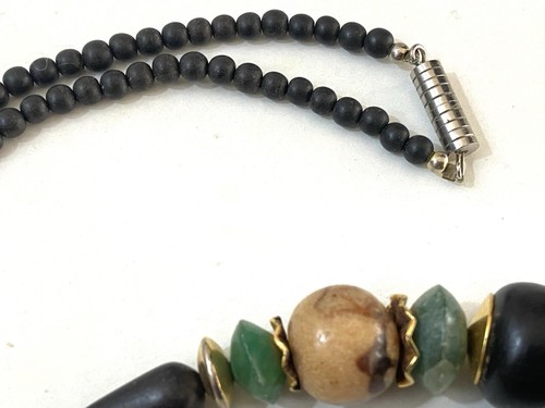 Vintage Unusual Green Marble Gemstone Bead & Ebony Wood Tribal Style Necklace - Picture 11 of 13
