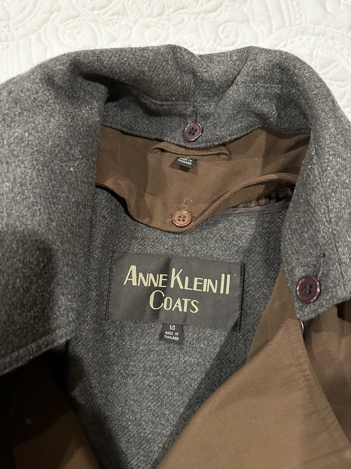 Gabardina para mujer Anne Klein talla 14 marrón con forro y cinturón Foto 2 de 4