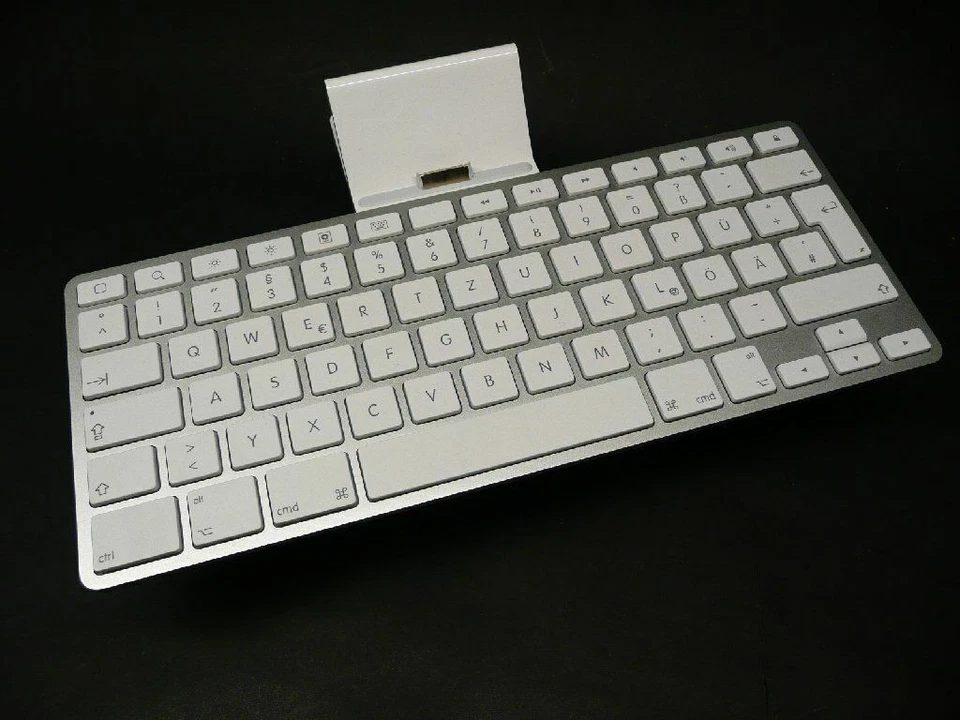 iPad Keyboard Dock MC533D/A ORIGINAL Apple Dockingstation Tastatur iPad 1 2 3