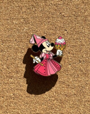 Disney DSSH DSF Studio Store Hollywood Princess Minnie Mouse 