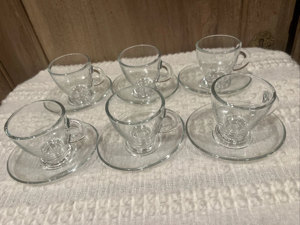 Juego de 12 tazas y platillos de vidrio Lav Espresso Foto 3 de 4