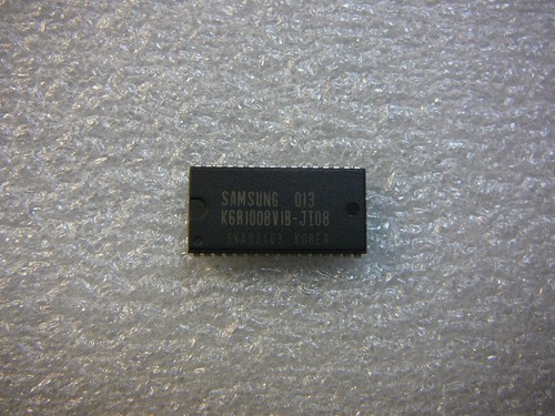 SAMSUNG K6R1008V1B-JI08 128K X 8 Standard SRAM 8ns 32-SOJ **NEW**  - Picture 1 of 2