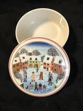 Villeroy & Boch “Naif Christmas”Round Porcelain Trinket Box Lidded Candy Dish 5”
