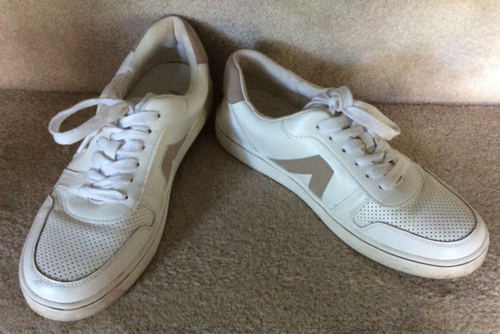 MIA Womens Tennis Shoes - Size 8 - Picture 2 of 8