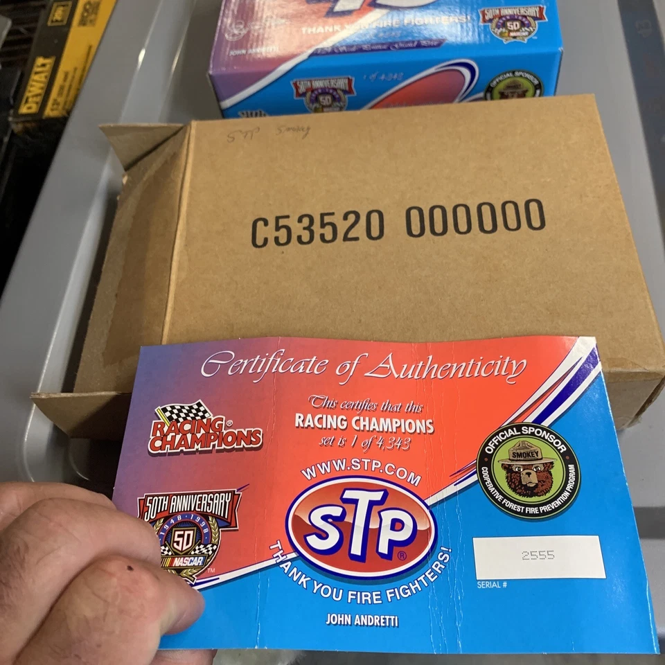 Racing Champions Pontiac Grand Prix STP 43 Thank You Firefighters Set of 2 Gold - Image 3 of 4