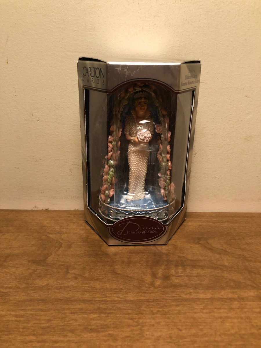 Carlton Cards Heirloom Collection 