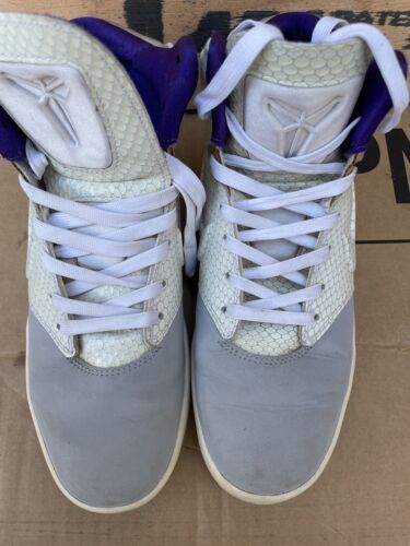 Nike Kobe 9 NSW Lifestyle Wolf Gray White Purple Mamba Bryant Shoes Size 8.5 - Picture 3 of 10