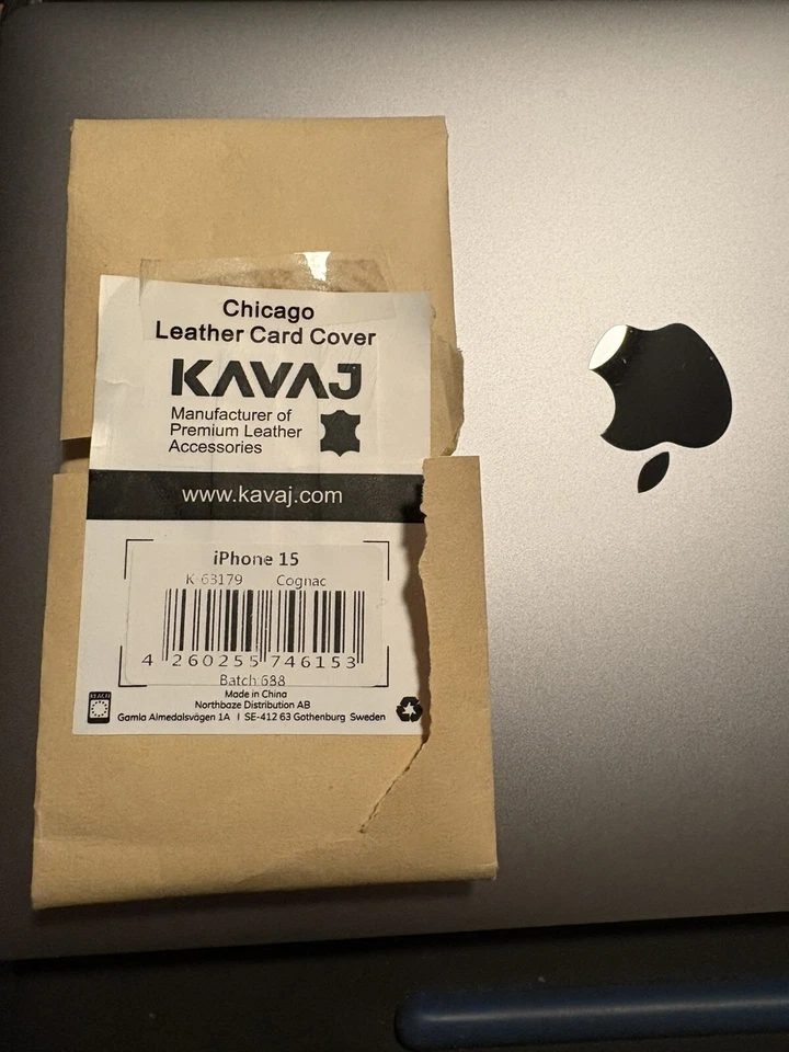 Lederetui iPhone 15 von KAVAJ. Neu. - Bild 2 von 2