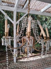 lustre ancien à pampilles (verre et laiton):  8 candélabres, 9kilos, haut 115 cm