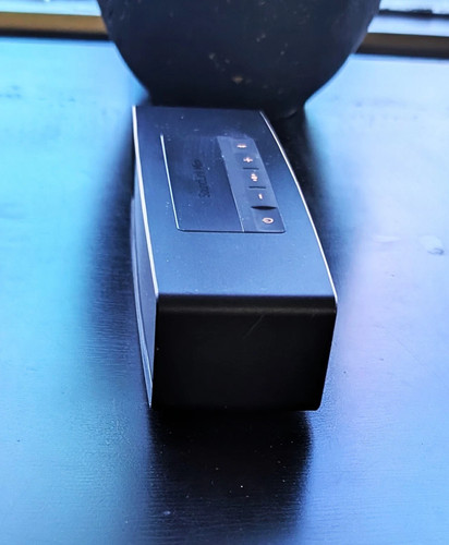 Bose SoundLink Mini II Black / Copper Limited Edition Black - Picture 3 of 5