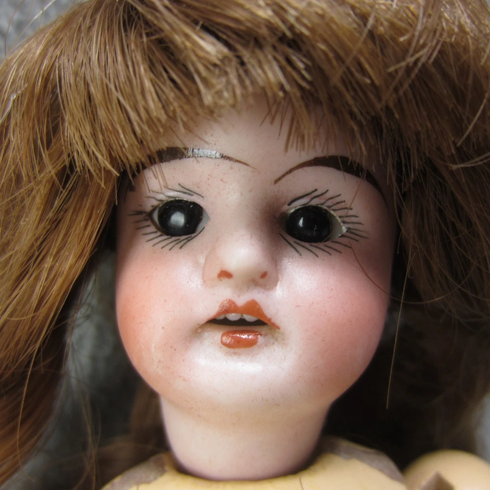 Muñeca Cabeza Bisque Antigua Cuerpo de Madera Suelto TLC Restaurar 8" 1898 Foto 4 de 4