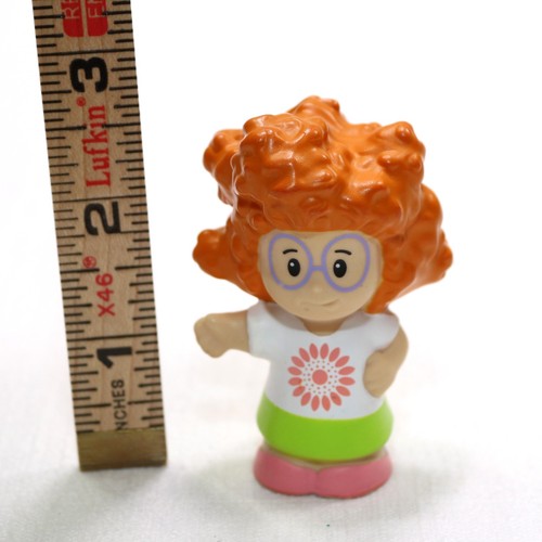 Fisher-Price Little People Sofie with White Flower T-Shirt Figure - Picture 8 of 8