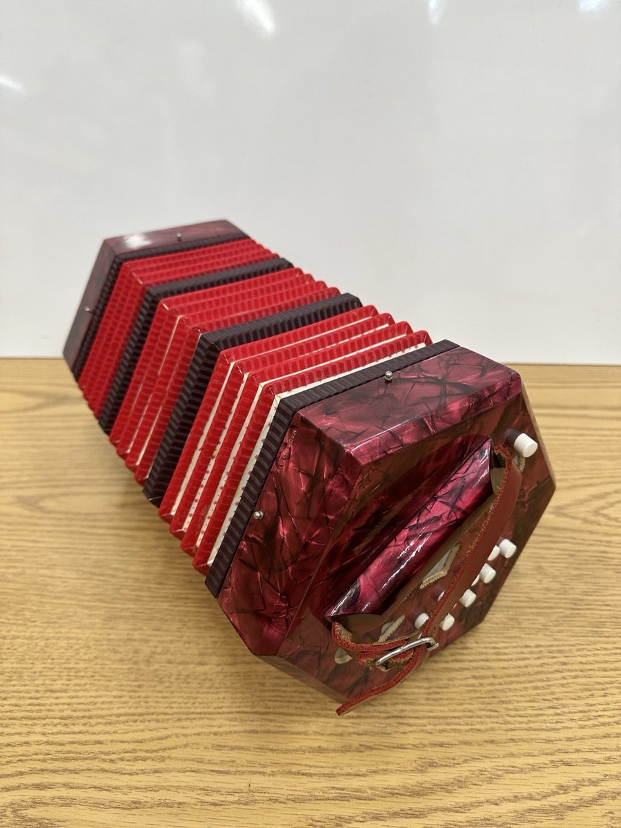 EUFISA イタリアーナ　赤いアコーディオン メタリック仕上げ EUFISA イタリアーナ 赤いアコーディオン メタリック仕上げ Vintage