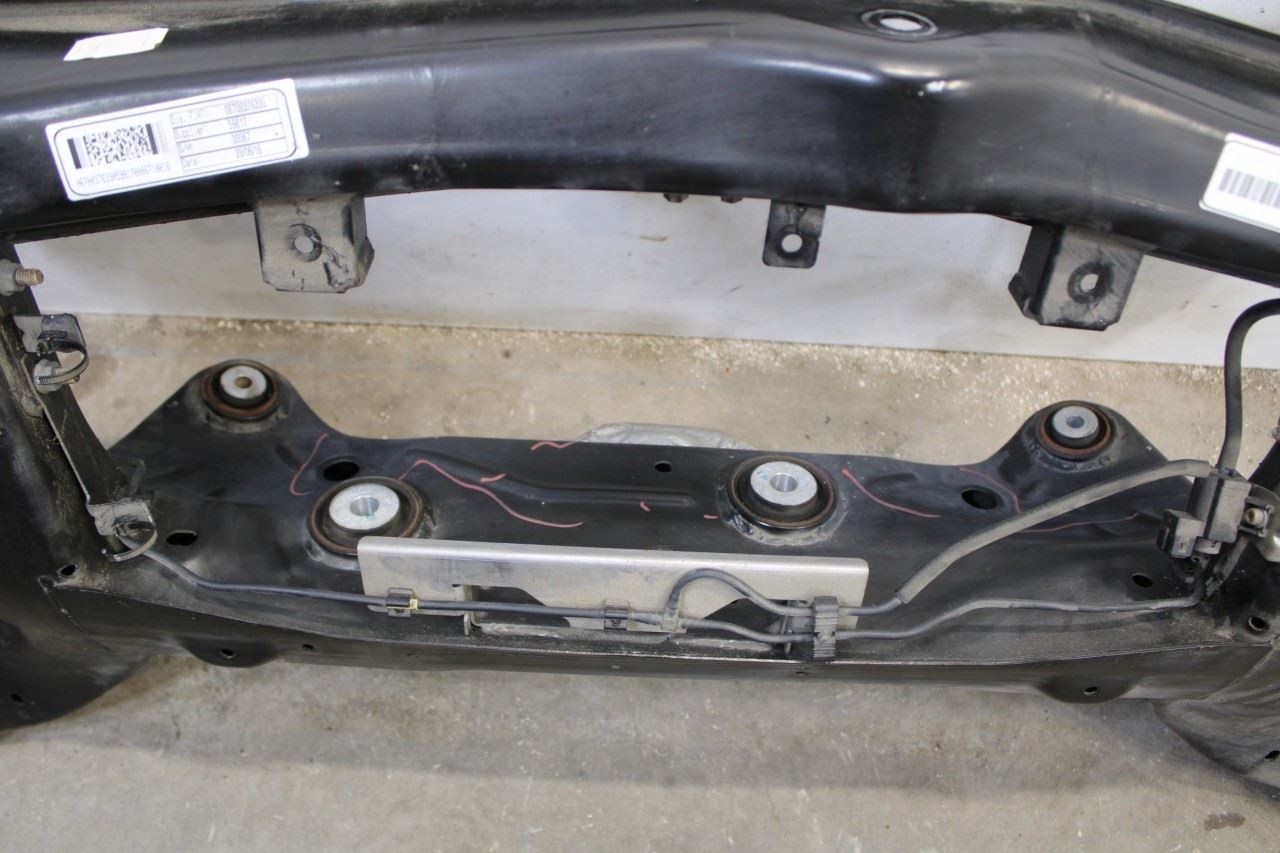 2017-2020 Maserati Ghibli RWD Rear Suspension Crossmember Subframe 670037633 OEM