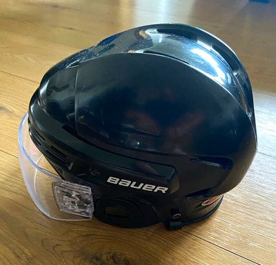 Bauer Eishockey Helm mit Visier Schwarz Gr. S Modell BHH2100S