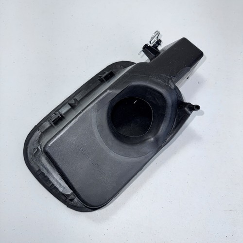 GAS FUEL FILLER HOUSING 2014-2020 Grand Cherokee 68148794AM