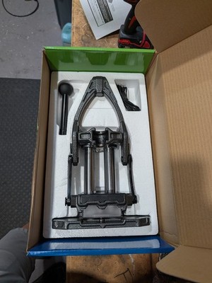 Frankford Arsenal  M-Press Co-Axial Reloading Press gently used great condition