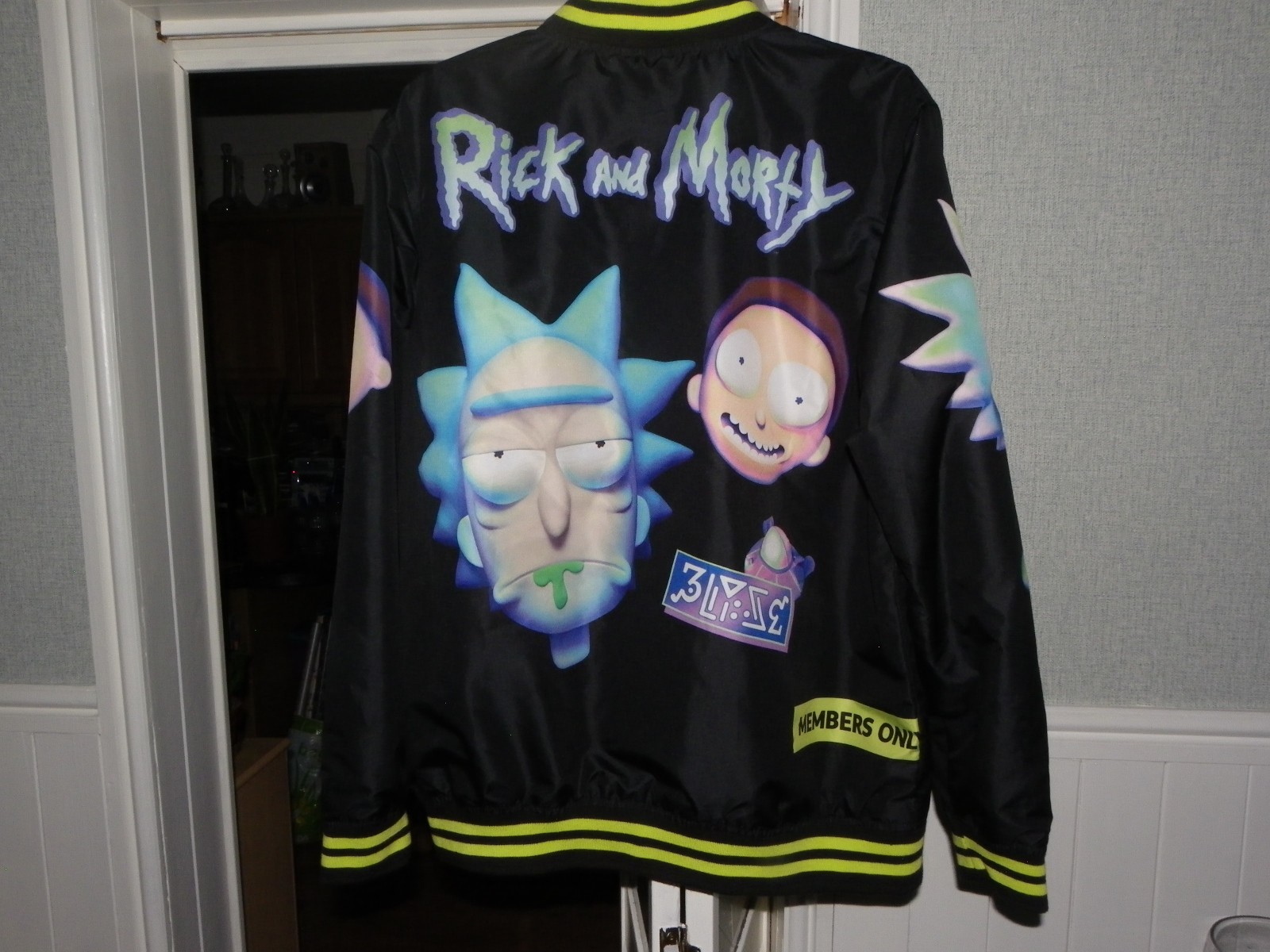 Rick and Morty x Members Only Bomber Jacket -LARGE - Adult Swim - Rare image 5