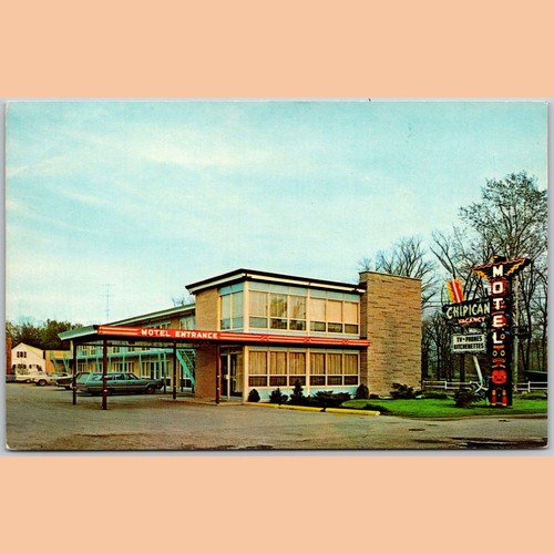 Postcard Chipican Motel Sarnia Ontario Canada Totem Pole Sign